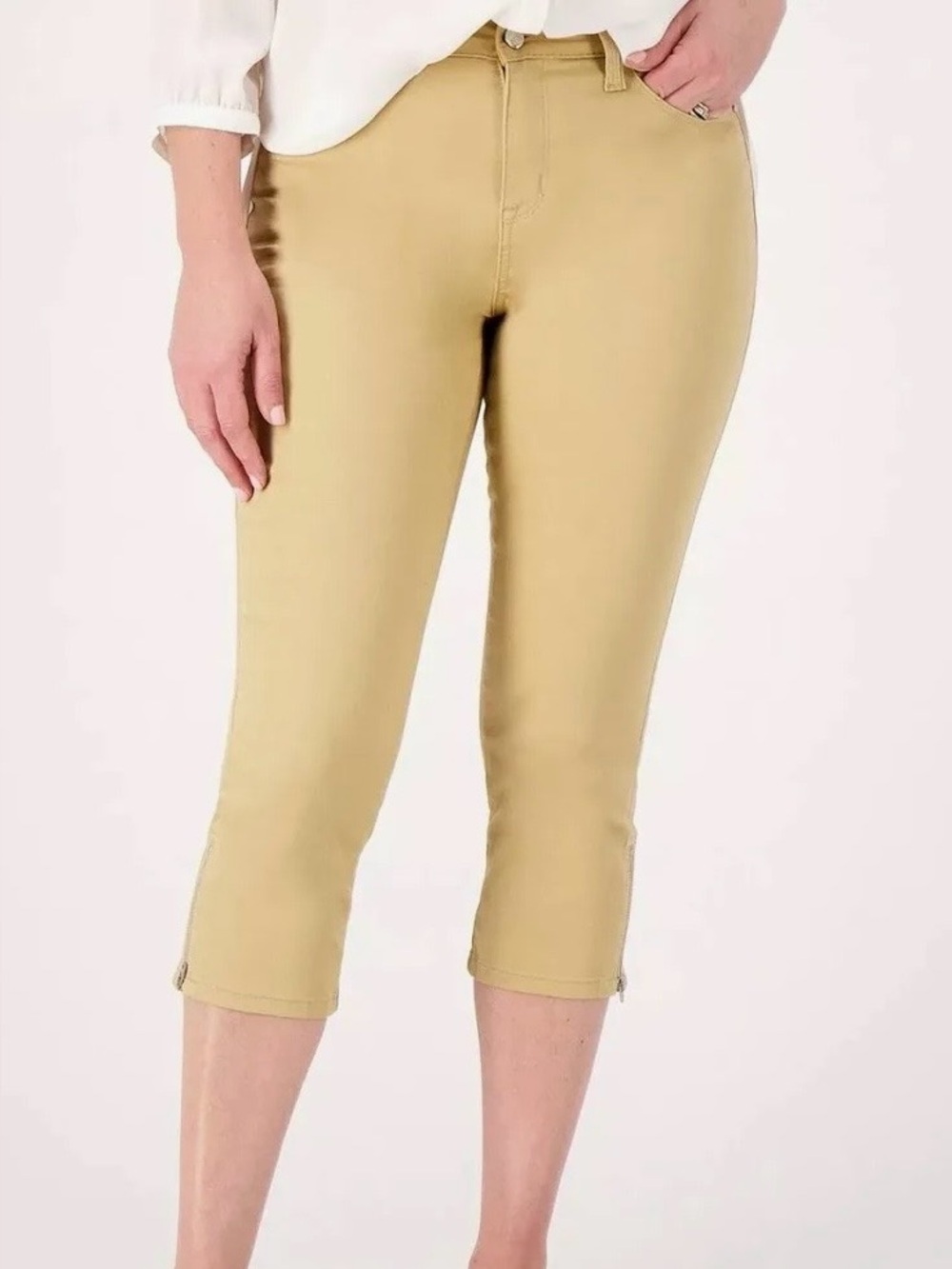 NWOT Laurie Felt Wave Capri Ankle Zip